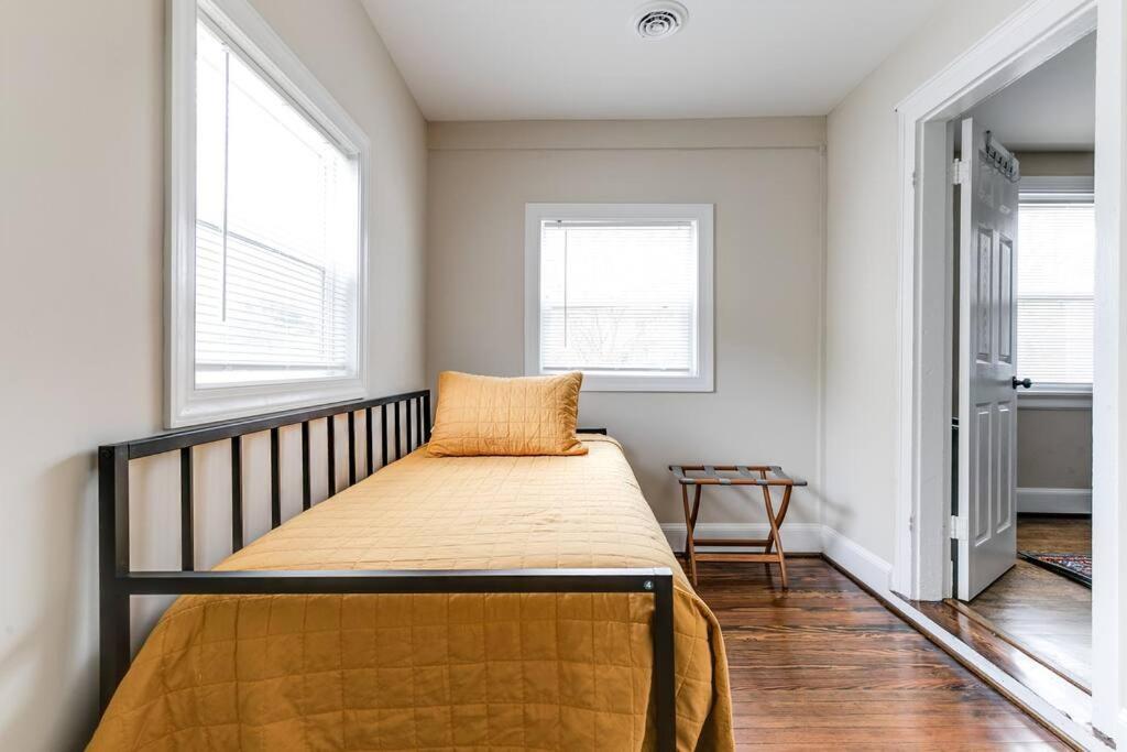 Rva Cottage Cozy & Spacious Near Downtown Ричмънд Екстериор снимка